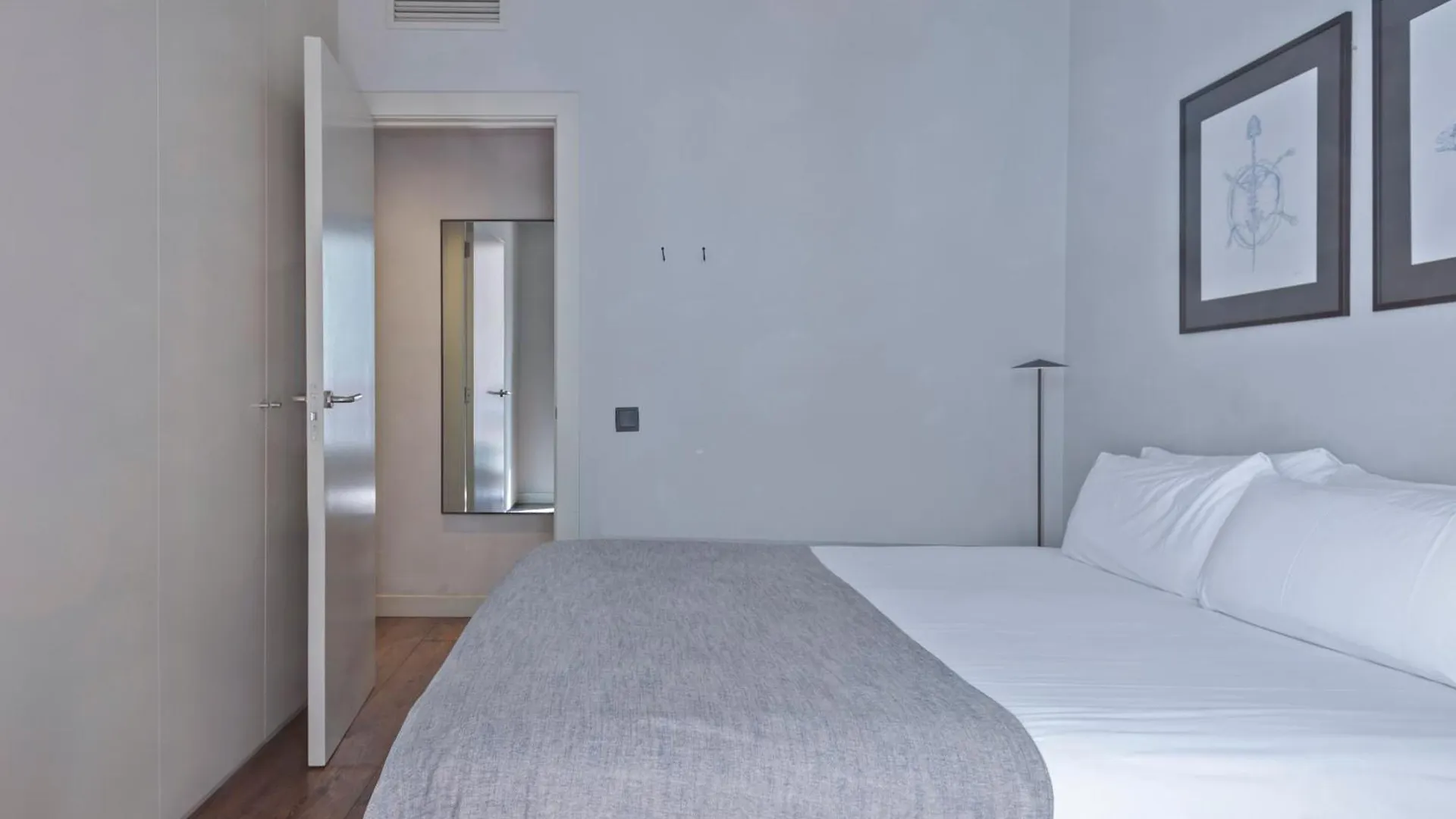 Uma Suites Barceloneta Beach 0*, Βαρκελώνη